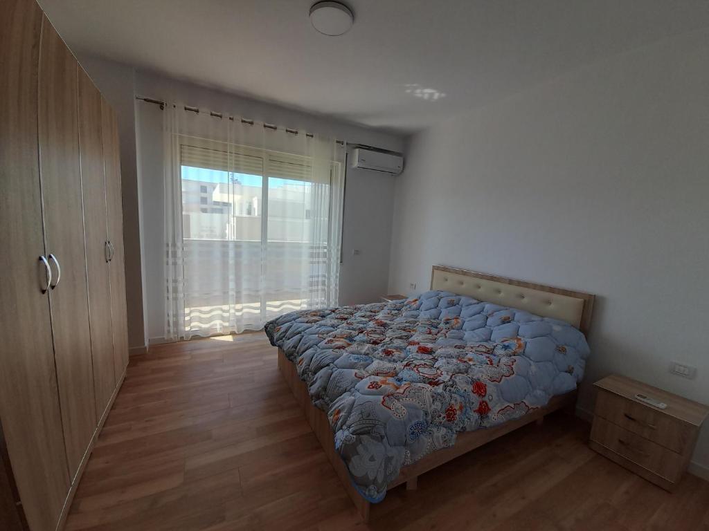 Durres, shes apartament 2+1+Ballkon Kati 4