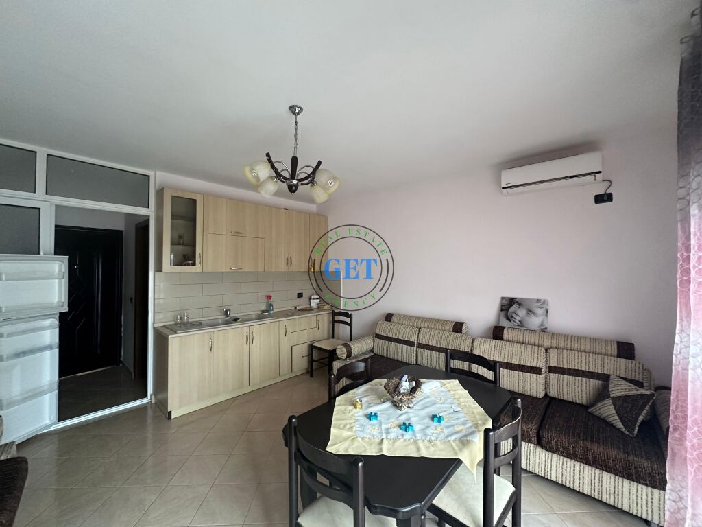 Shitet, Apartament 1+1, Qendër Golem, Durrës
