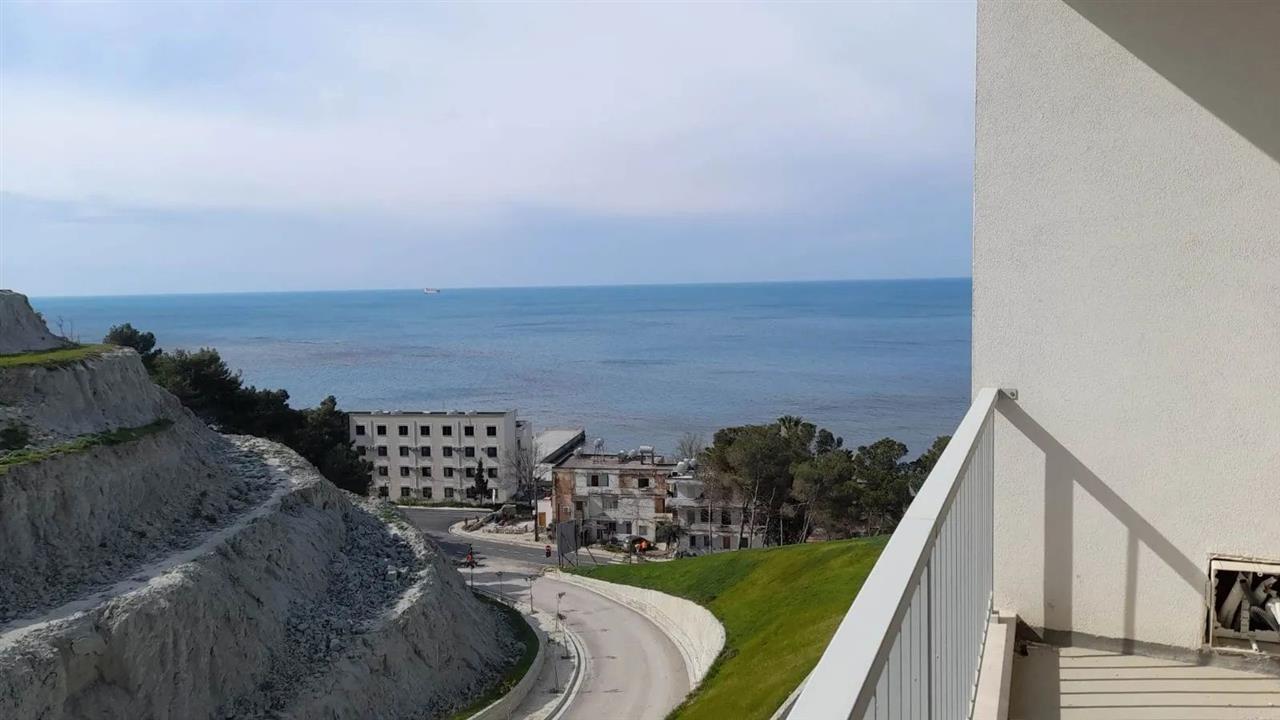 Apartament 2+1 ne shitje, Currila