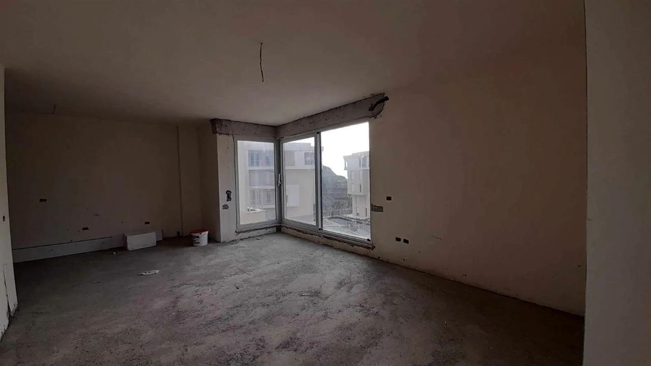 Apartament 2+1 ne shitje, Currila