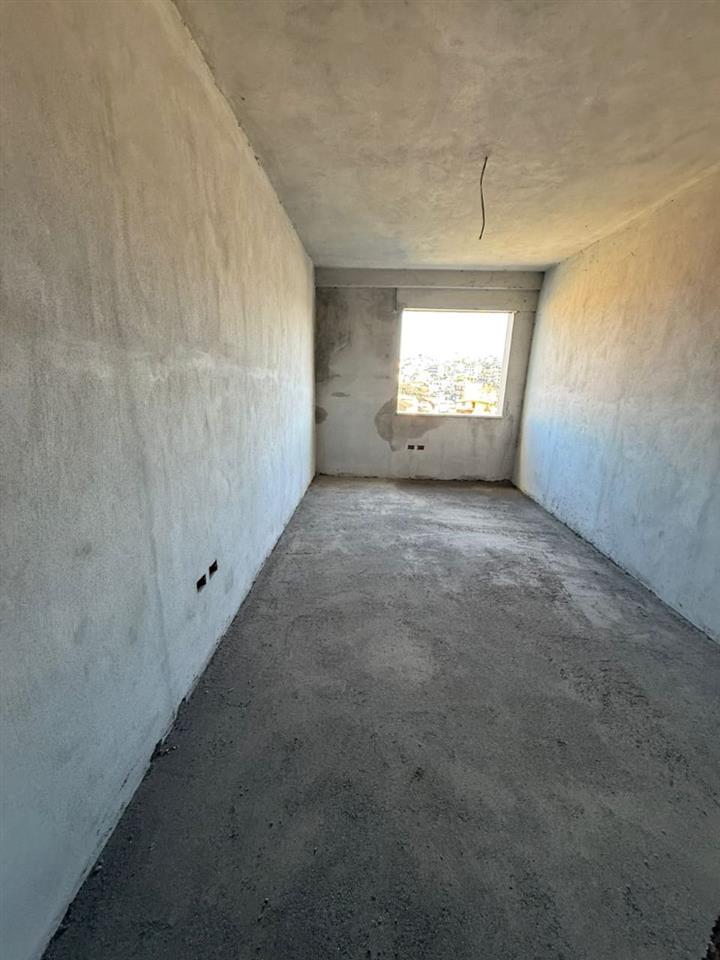 Apartament 3+1 per shitje ne Plazh Durres