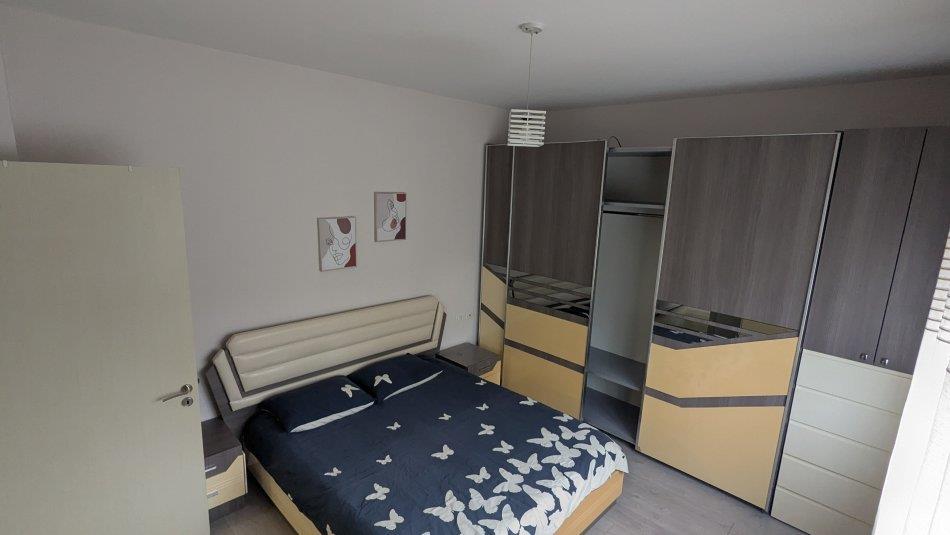 1+1 me Parkim per qira te Rruga Jordan Misja, afer Gener 2