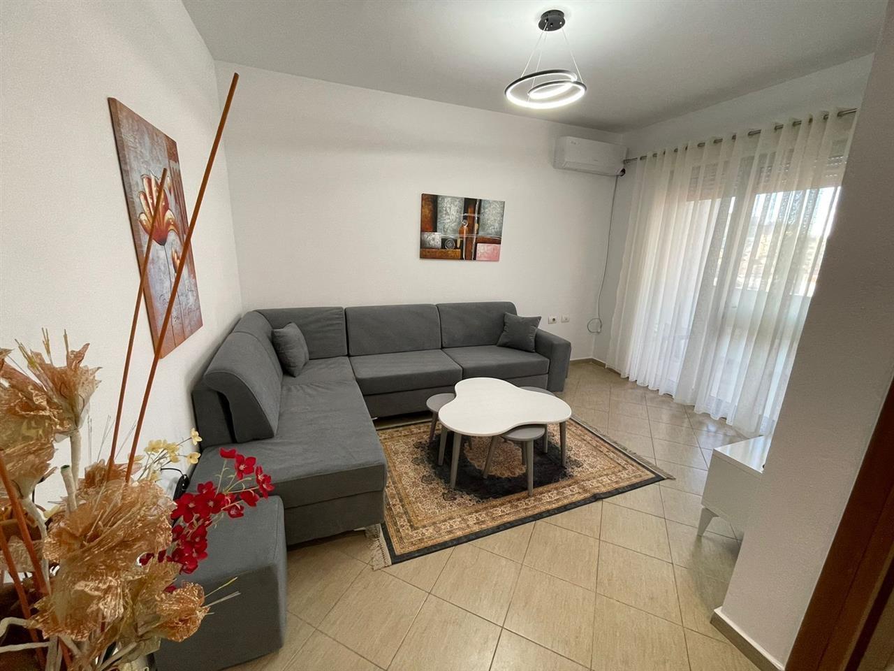 APARTAMENT ME QERA TIRANE – RRUGA E DIBRES SELVIA