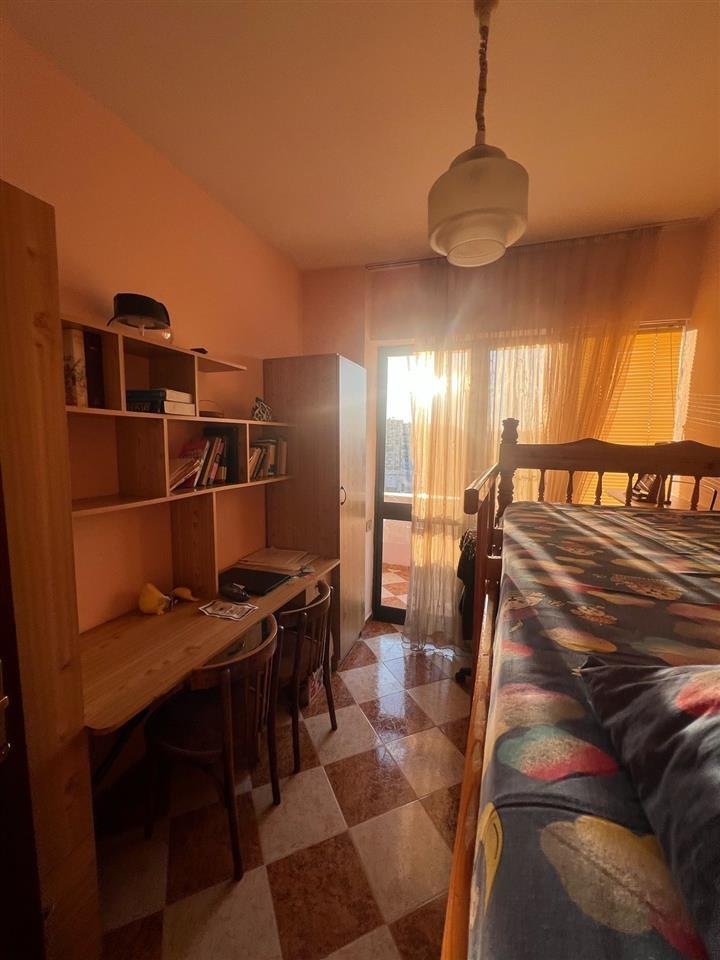 APARTAMENT 2+1 ME QERA VASIL SHANTO TIRANE