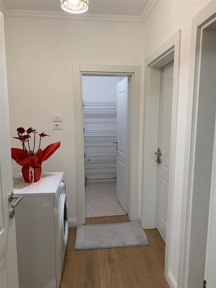 APARTAMENT ME QERA 3+1 RRUGA DERVISH HEKALI 700 EURO