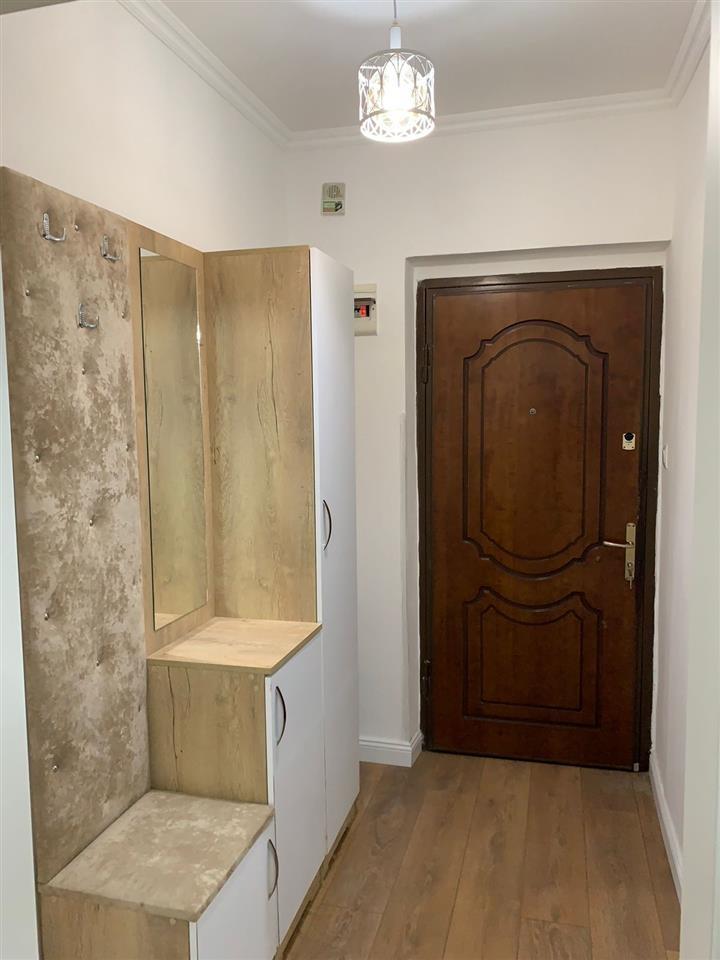 APARTAMENT ME QERA 3+1 RRUGA DERVISH HEKALI 700 EURO