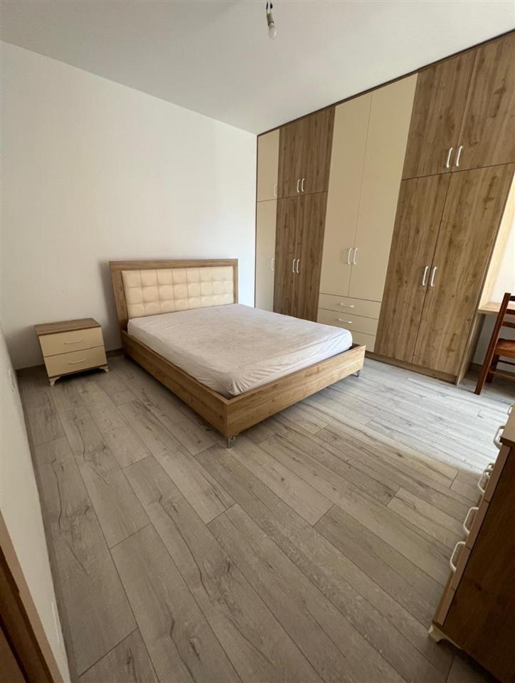 Jepet me qira apartament 2+1 Astir