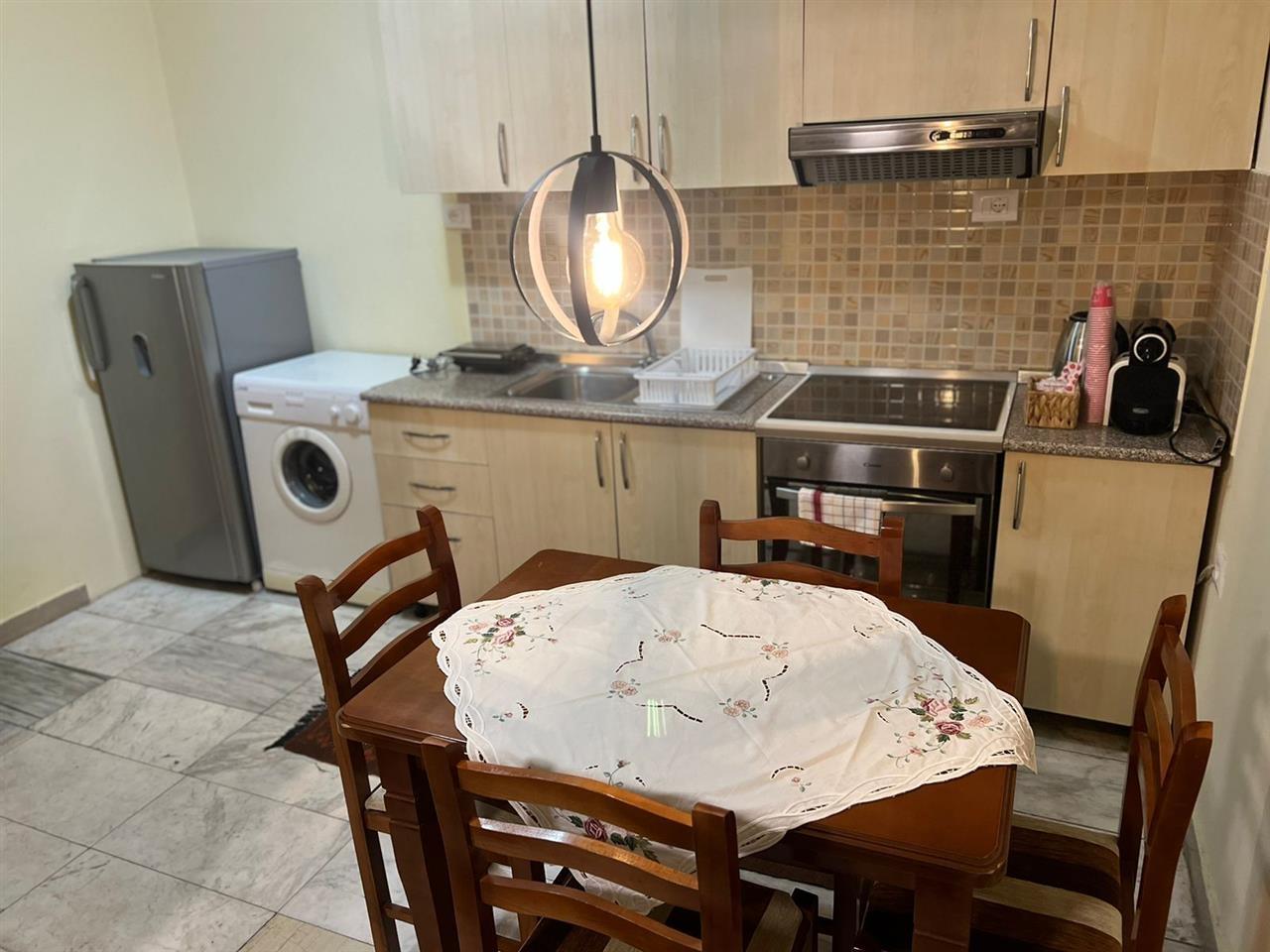 Jepet shtepi private me qira, Rruga Qemal Stafa