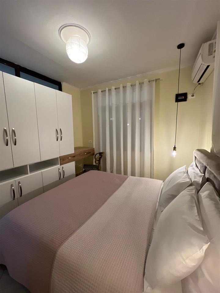 Jepet shtepi private me qira, Rruga Qemal Stafa