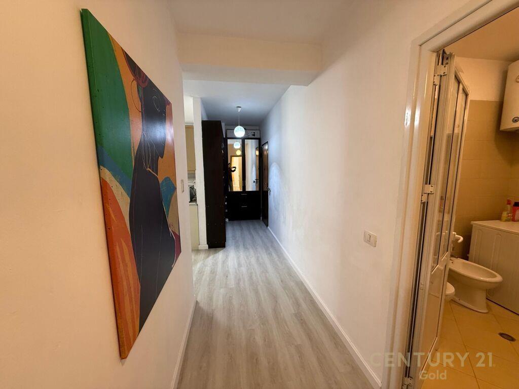 JEPET ME QIRA APARTAMENT 2+1 TEK KOPSHTI BOTANIK ME SUPER PA