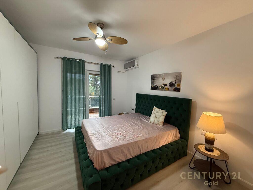 JEPET ME QIRA APARTAMENT 2+1 TEK KOPSHTI BOTANIK ME SUPER PA