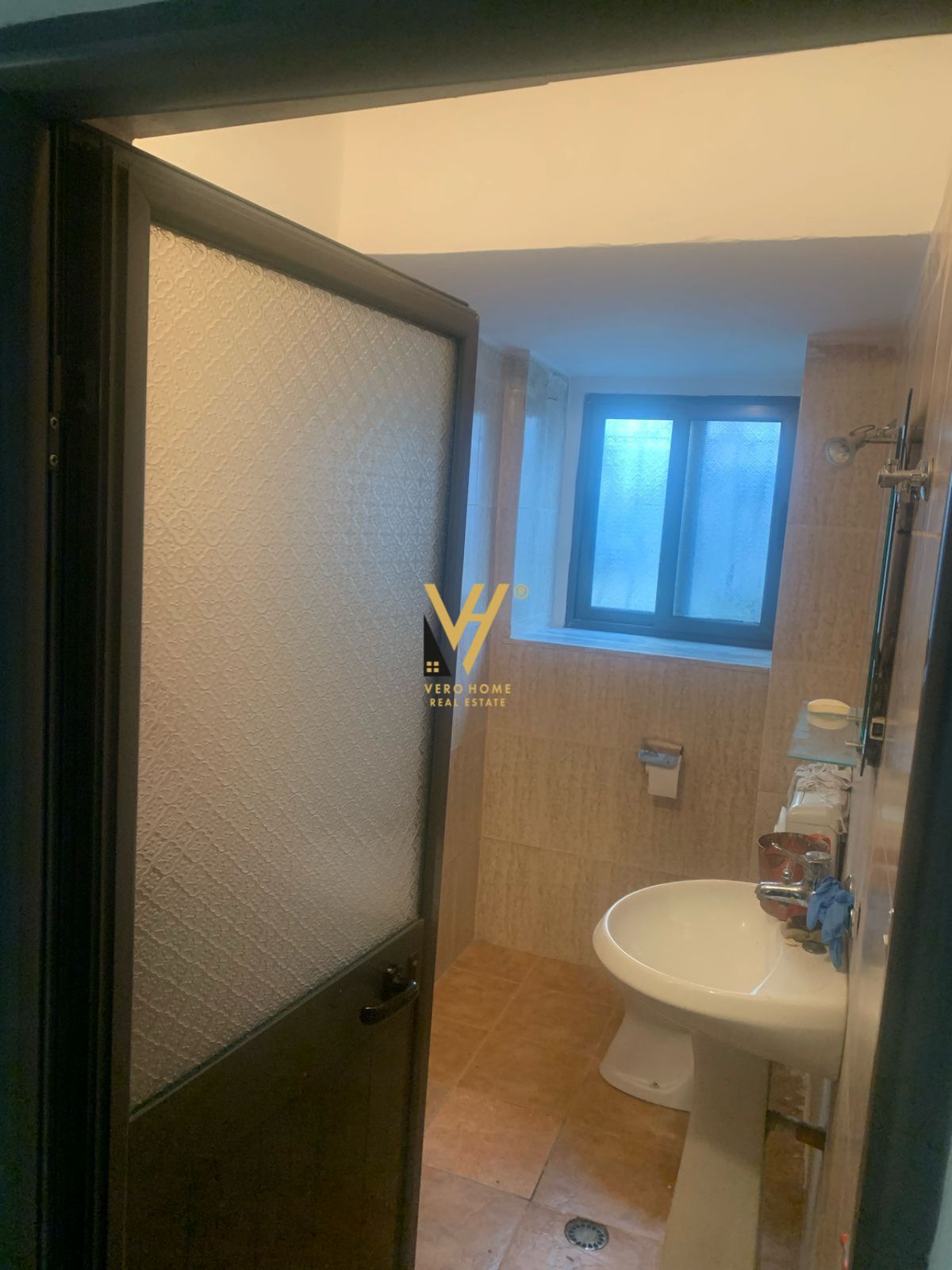 ZYRE 50M2 TEK STADIUMI DINAMO 600 EURO