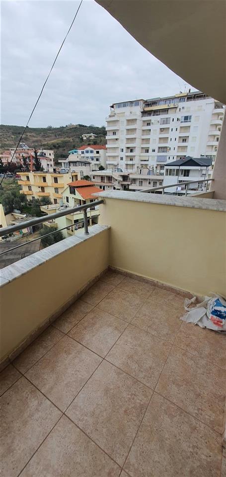 Shitet Apartament 2 + 1 + 2 Te Shkembi Kavajes