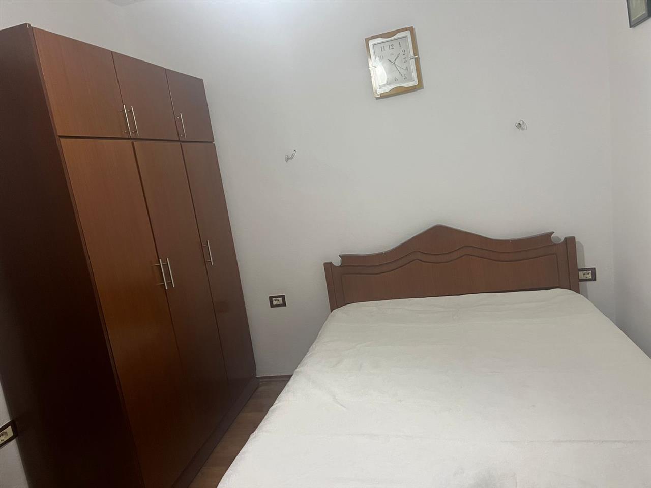 Leshohet shtepi private me qera