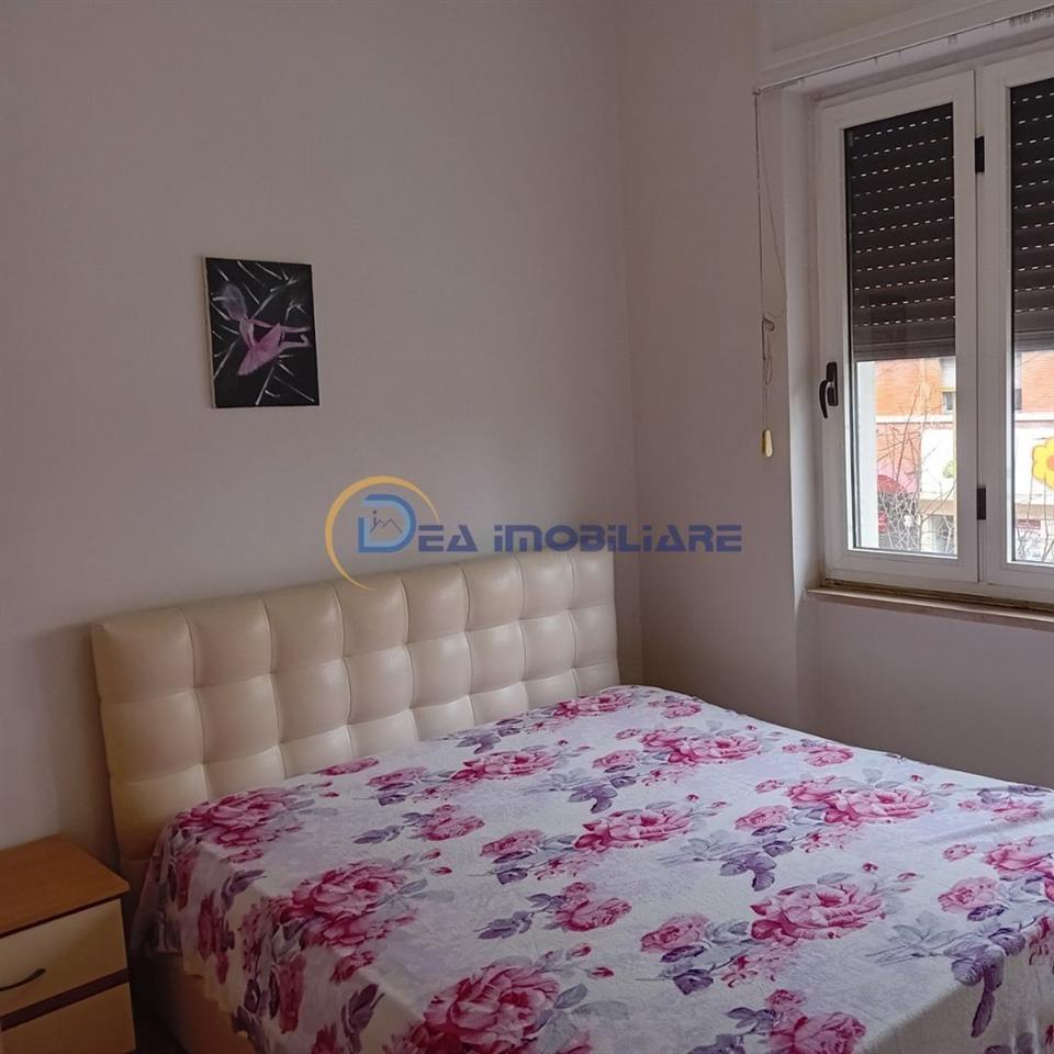 JEPET ME QIRA APARTAMENT 2+1 QENDER BLU STAR