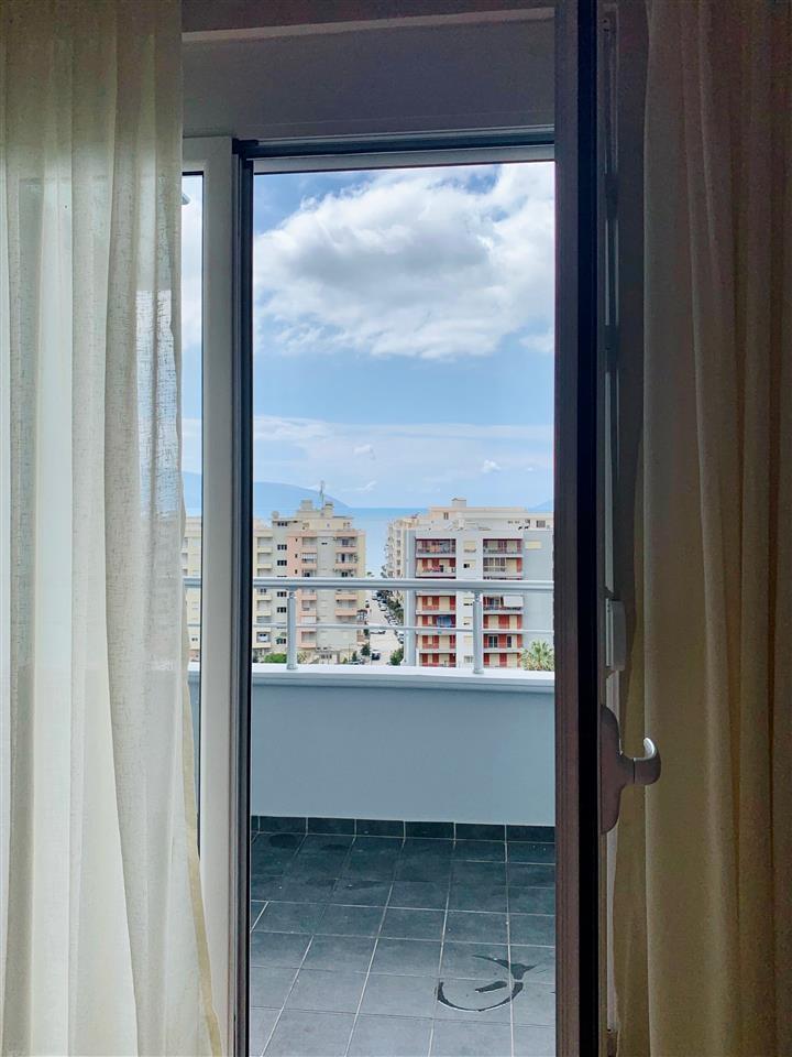 Apartament me qera