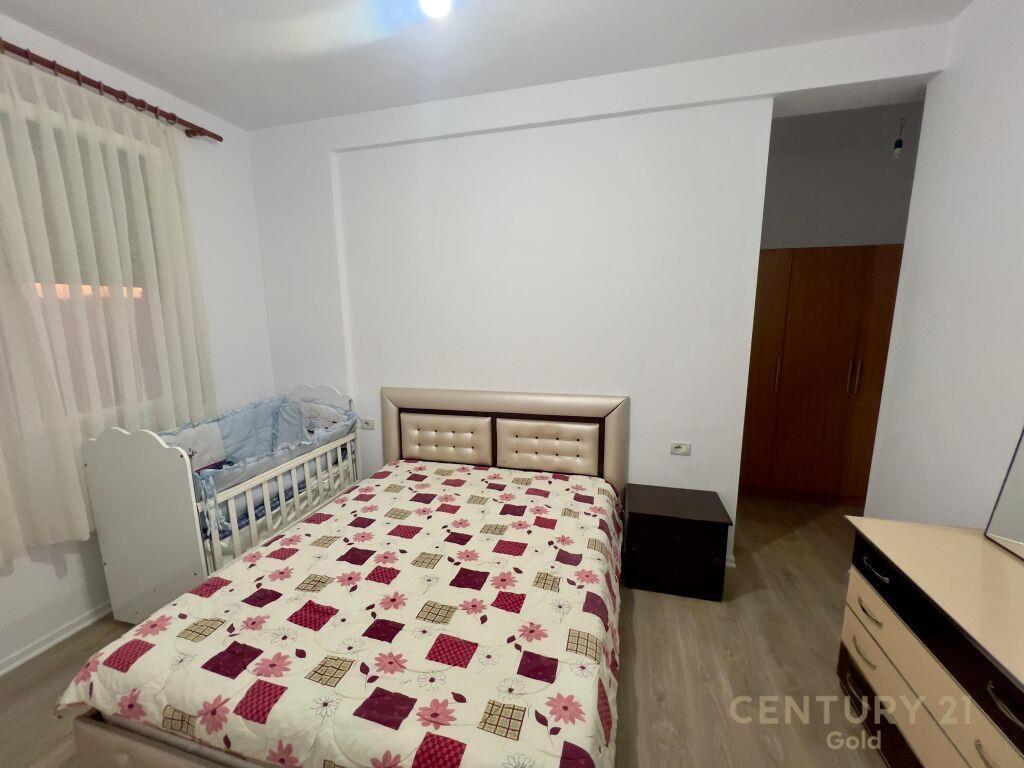 JAPIM ME QIRA APARTAMENT 3+1+2 TEK ISH FUSHA E AVIACIONIT! G