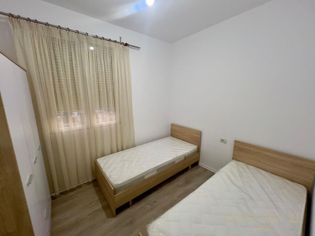 JAPIM ME QIRA APARTAMENT 3+1+2 TEK ISH FUSHA E AVIACIONIT! G