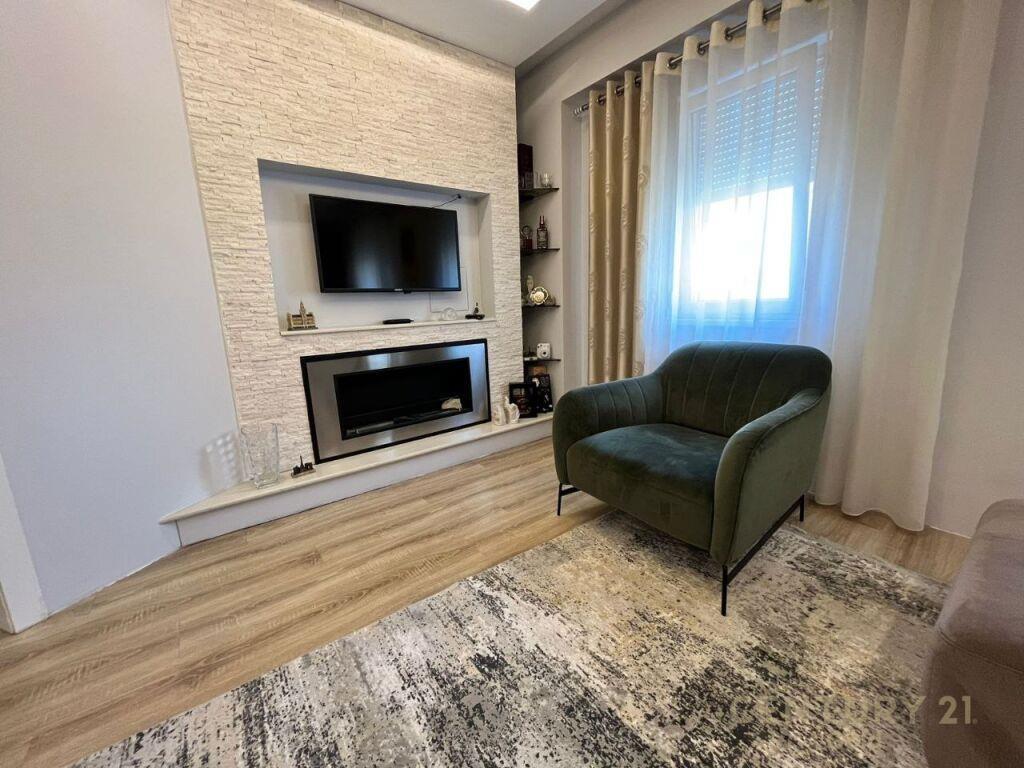 APARTAMENT 3+1+2+ POST PA!ARKIMI PER QIRA Gold108661