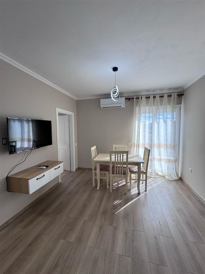 Jepet me qira apartament i ri, 2+1, i pabanuar më parë, pran