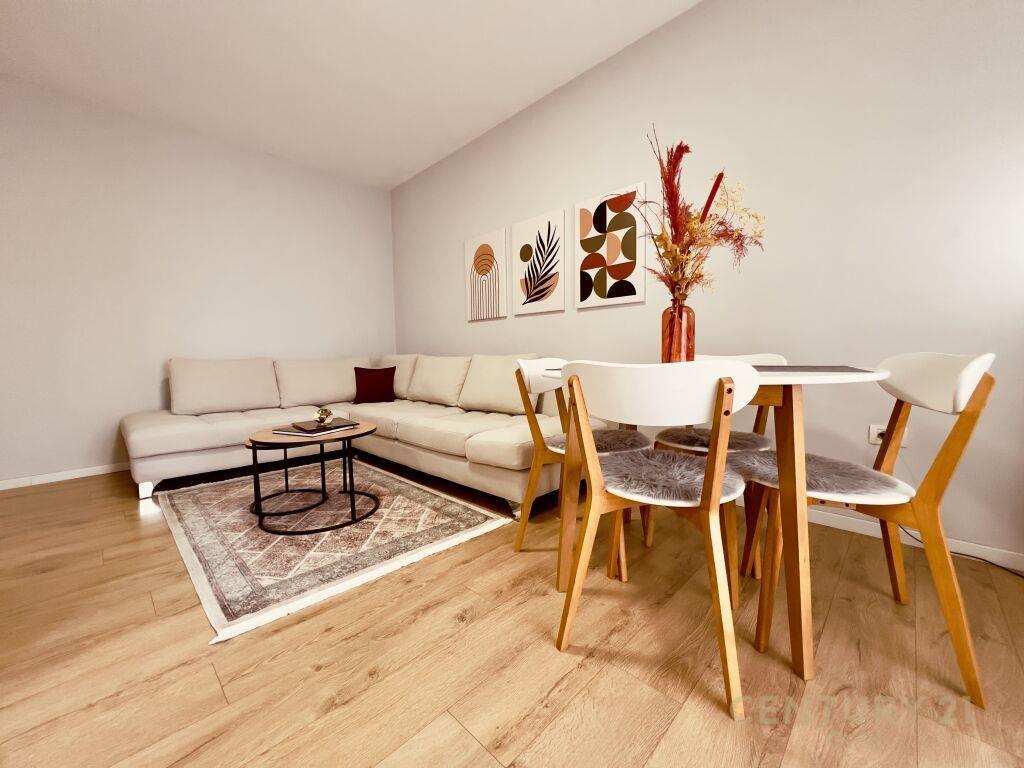 +1 apartment at Myslym Shyri! Gold108767