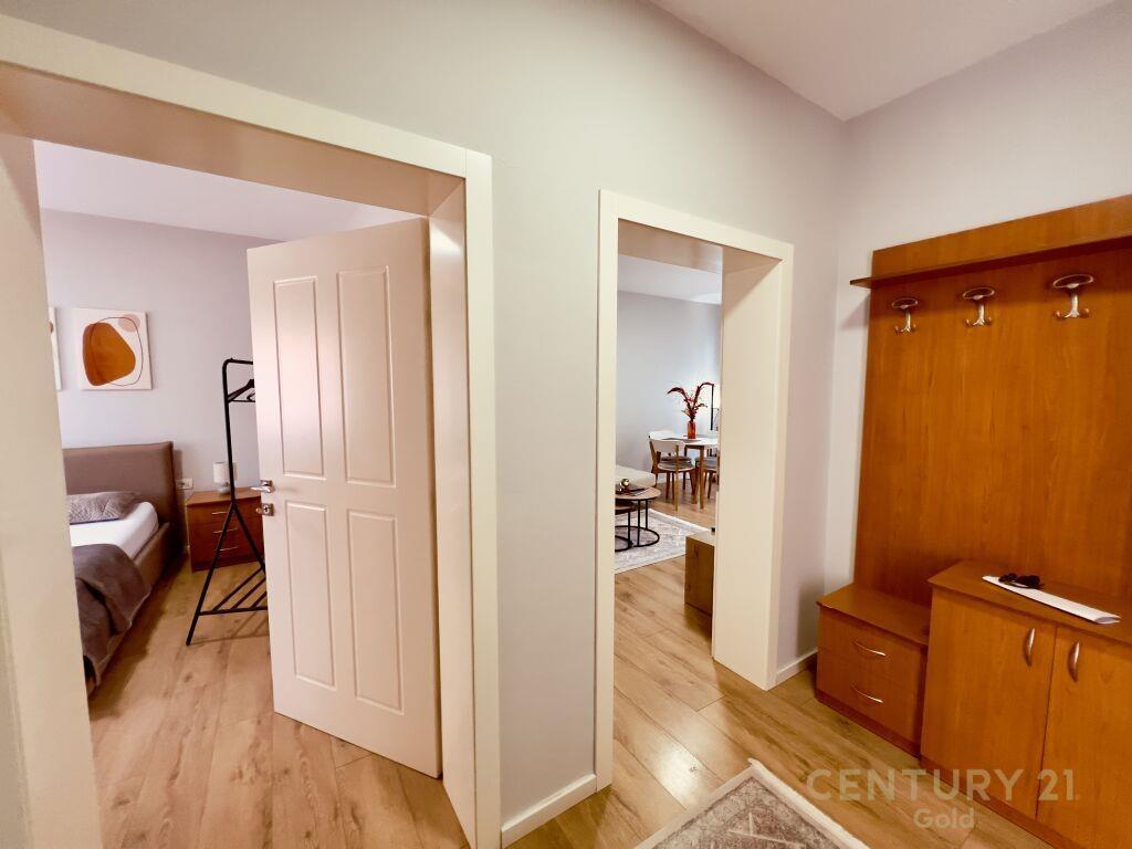 +1 apartment at Myslym Shyri! Gold108767