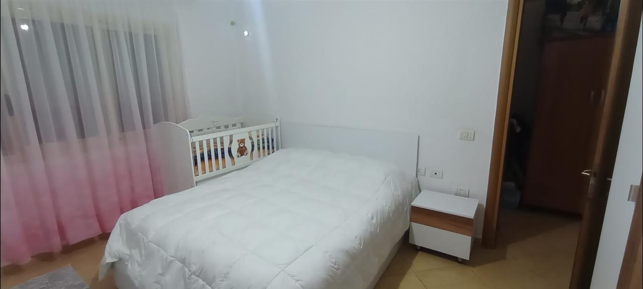 Apartament me qera