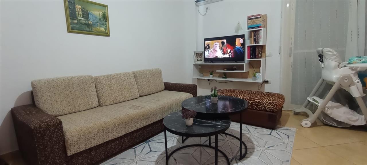 Apartament me qera