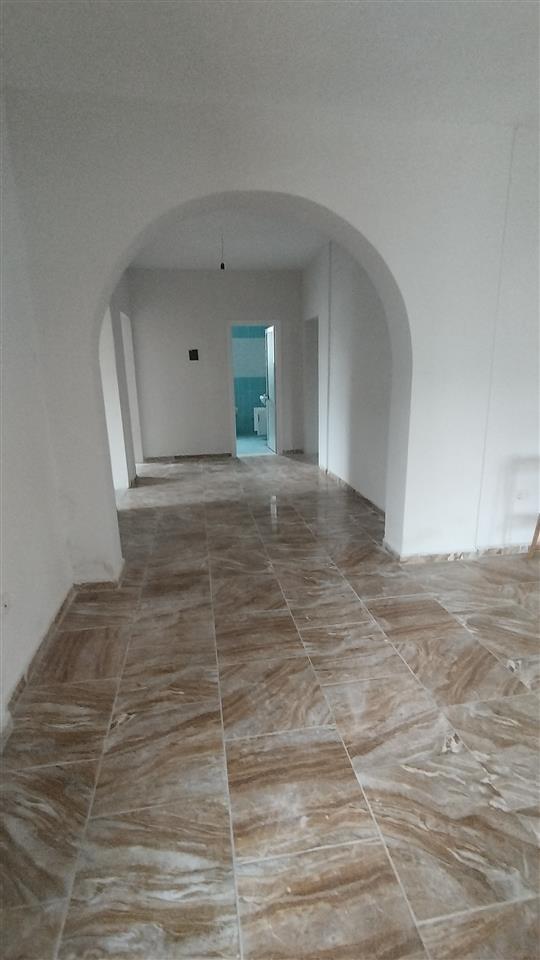 Shitet shtepi private me 500 m2 truall