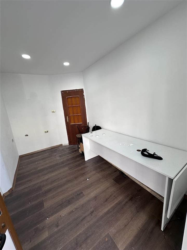 Jepet Me Qera Ambient Biznesi