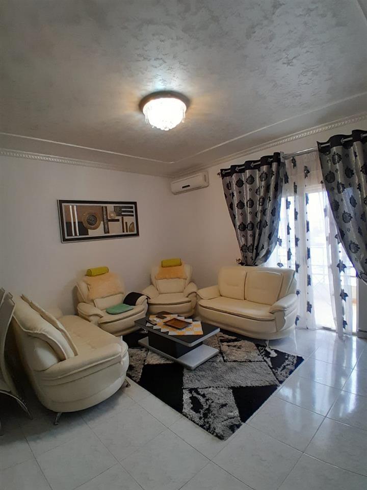 Shitet apartament 2+1 i mobiluar ne lgj 8 shkurti