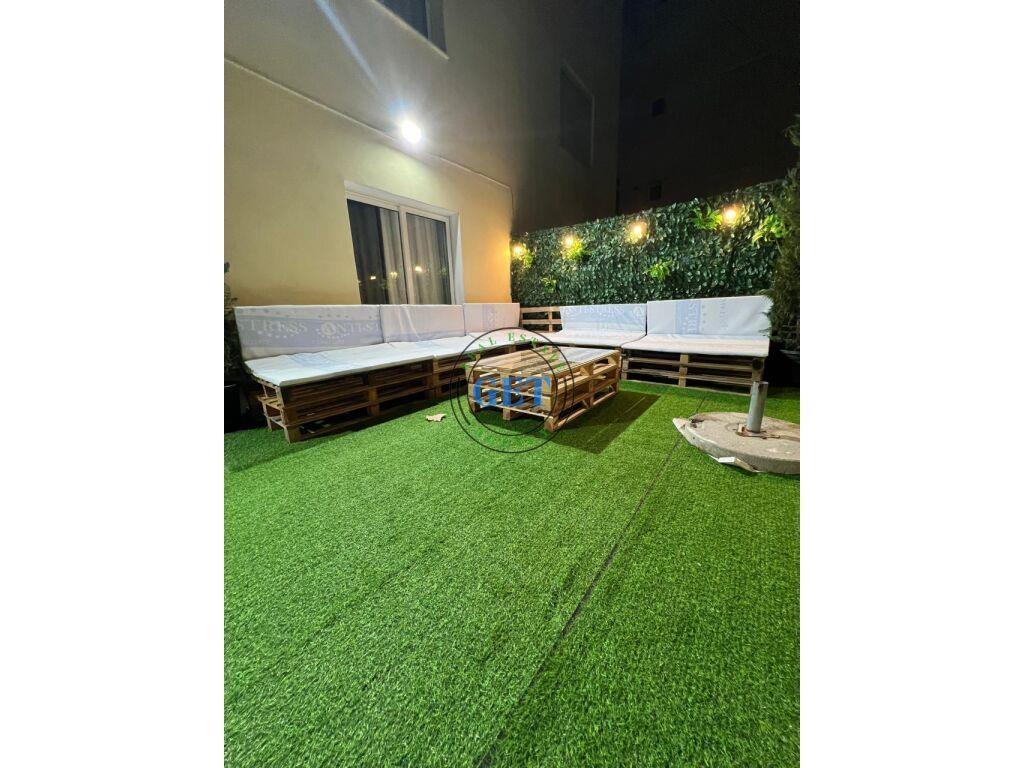 Shitet, Apartament 2+1 me Verand tek Ish Urt, Durres.