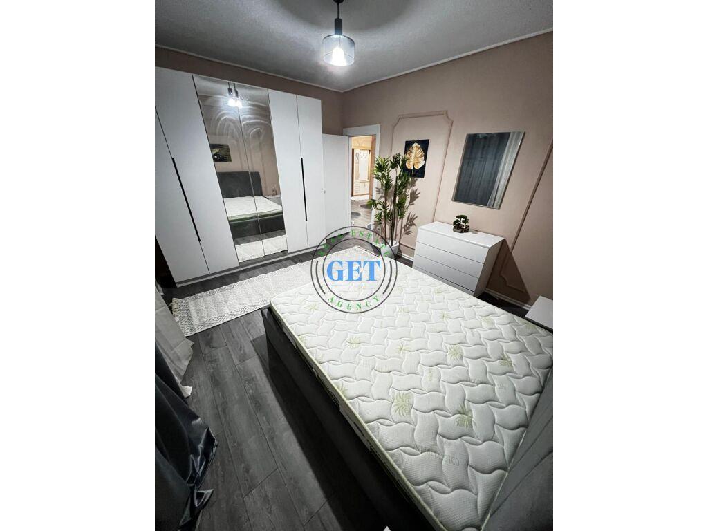 Shitet, Apartament 2+1 me Verand tek Ish Urt, Durres.