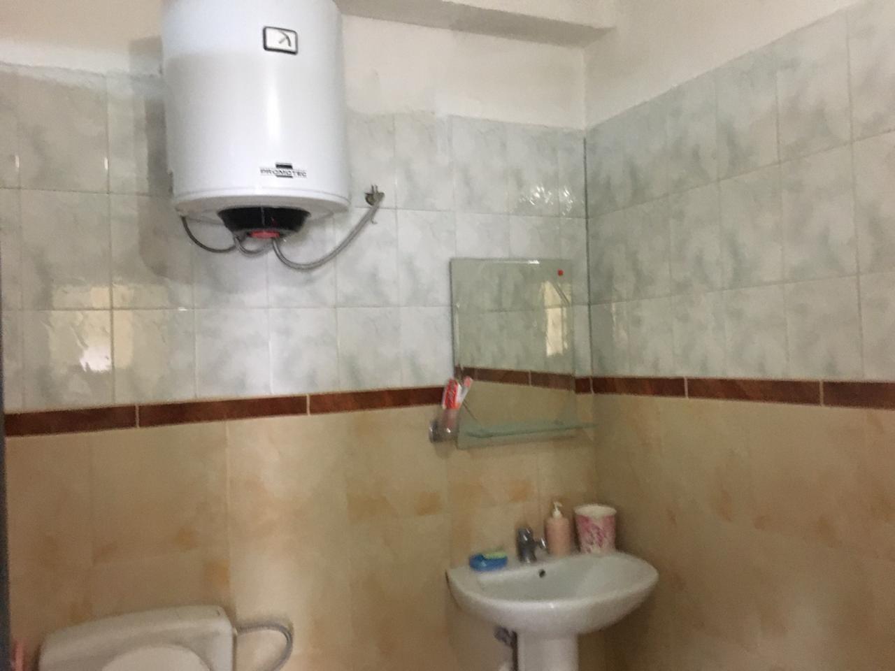 Jepet me qira shtepi 2 kate perball Arkiv shtetit Tirane