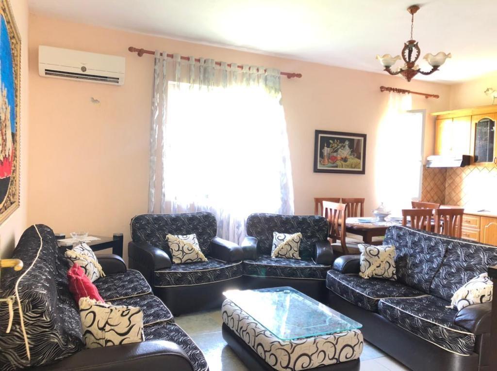 Shitet shtepia private me 400 m2 truall pran shkollës numami