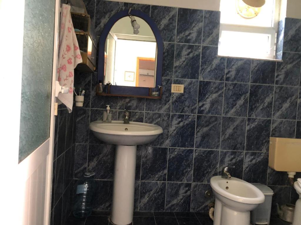 Shitet shtepia private me 400 m2 truall pran shkollës numami