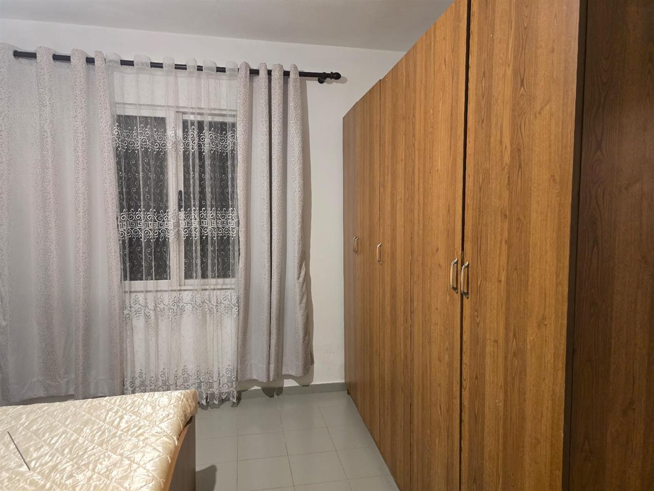 Jepet me qira shtepi private 1 kateshe 2+1 ne Laprake Tirane