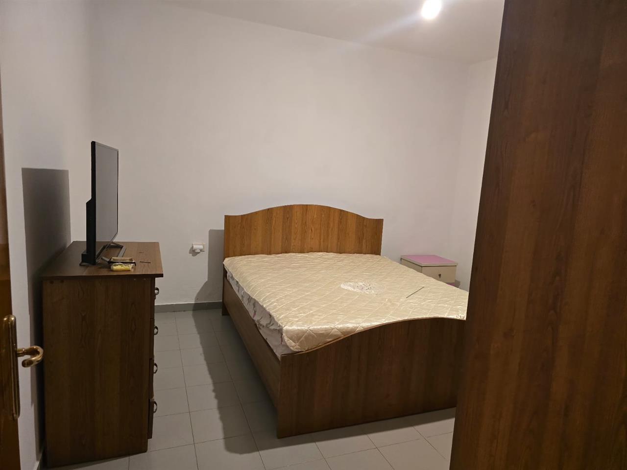 Jepet me qira shtepi private 1 kateshe 2+1 ne Laprake Tirane