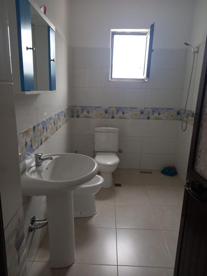 Shtepi private Jepet me qera