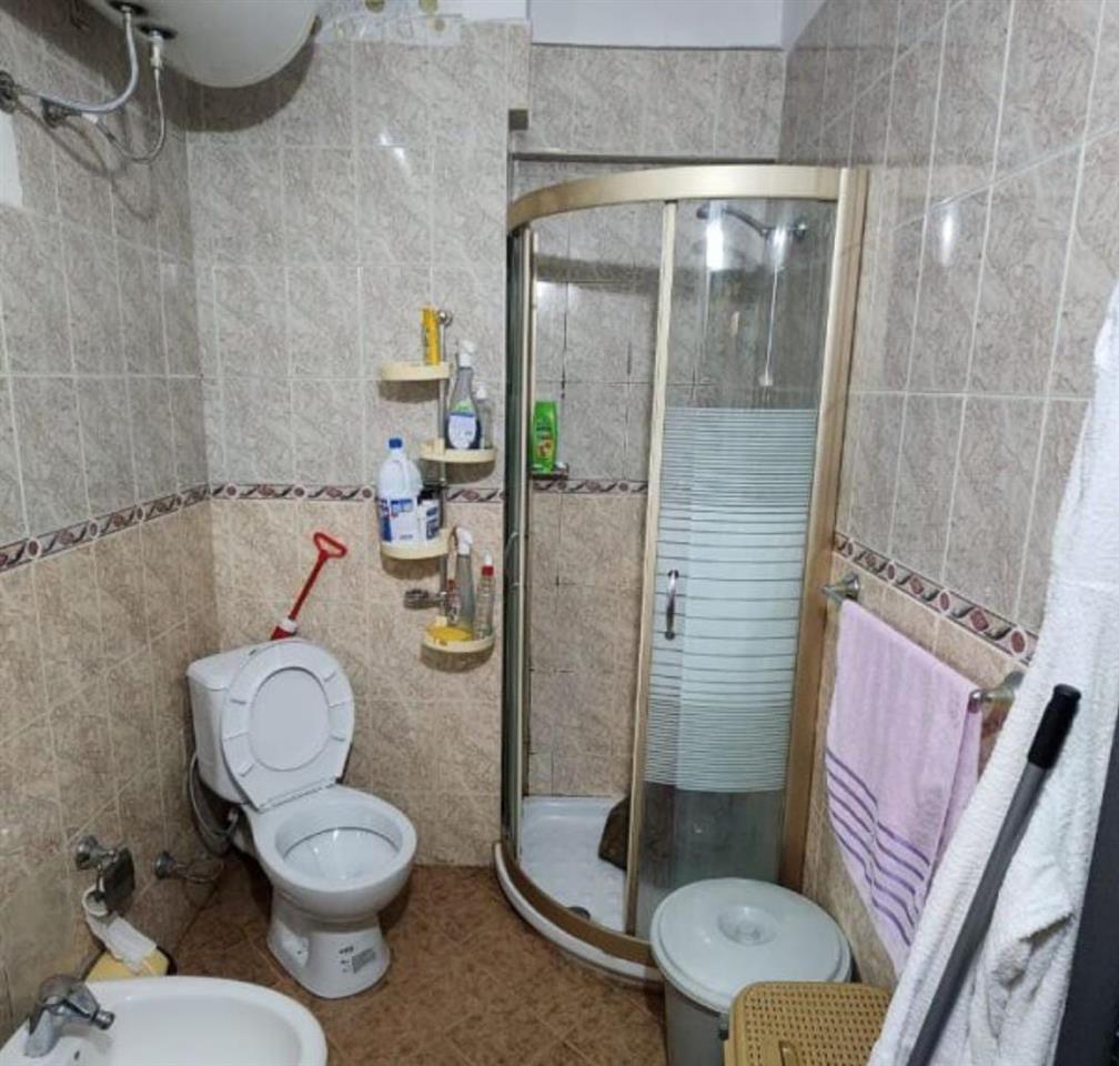 Apartament me qera