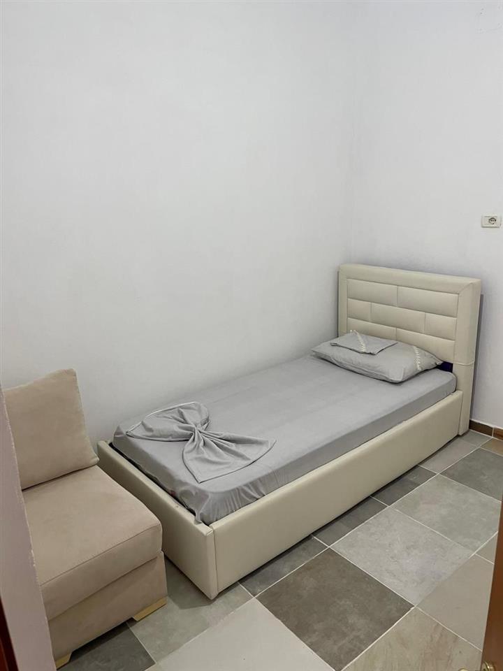 Apartament me qera rruga 5 maji