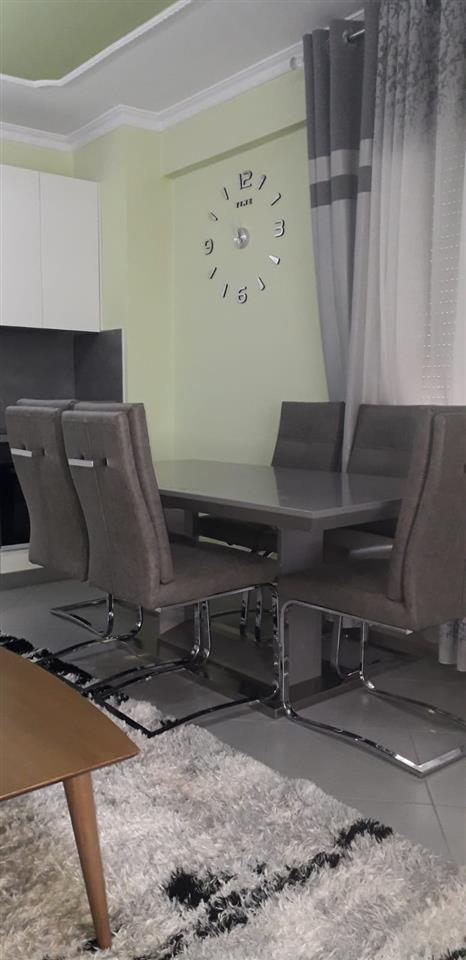 JEPET ME QERA 2+1 FRESK 400€