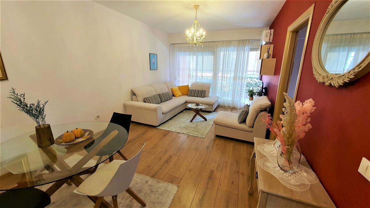 1+1 me Qira, kompleksi Delijorgji