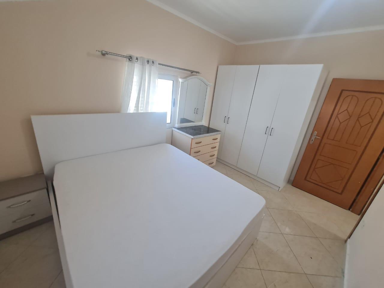 Jepet 2+1 Ne Kinostudio 400 Euro