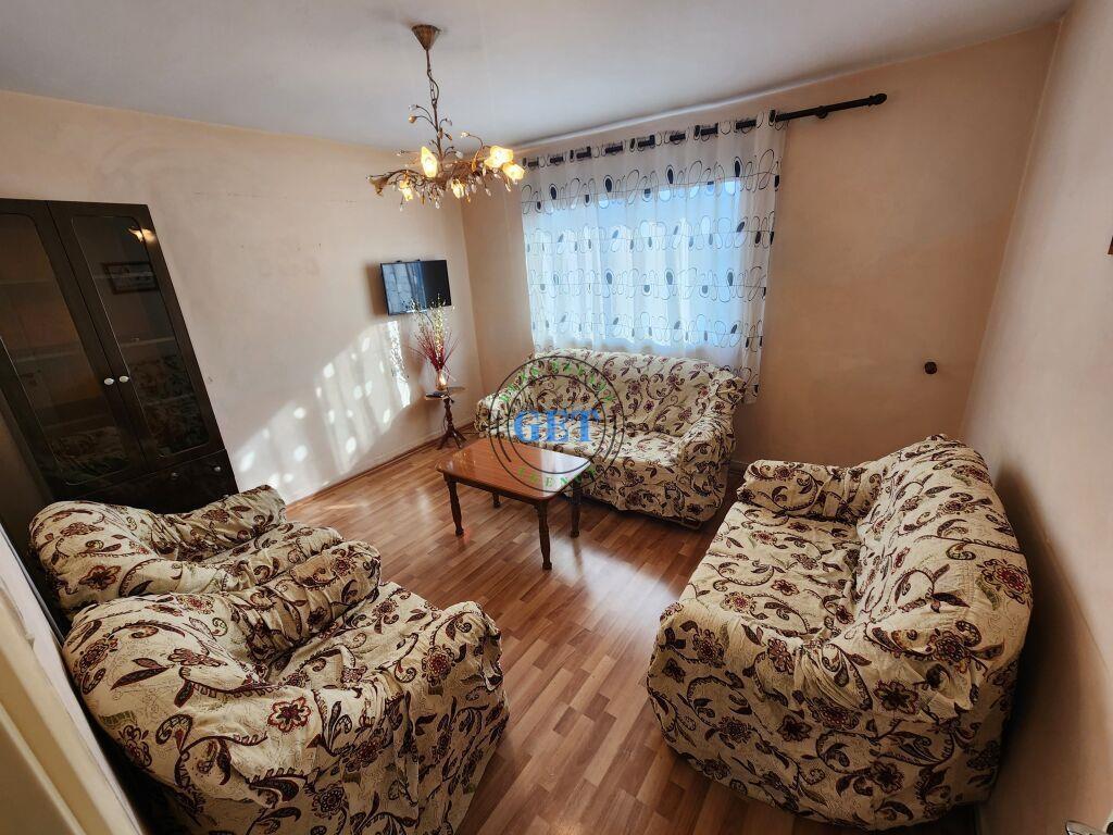 SHITET, APARTAMENT 1+1, ME KUZHINE TE VECUAR PRANE POLICISE,