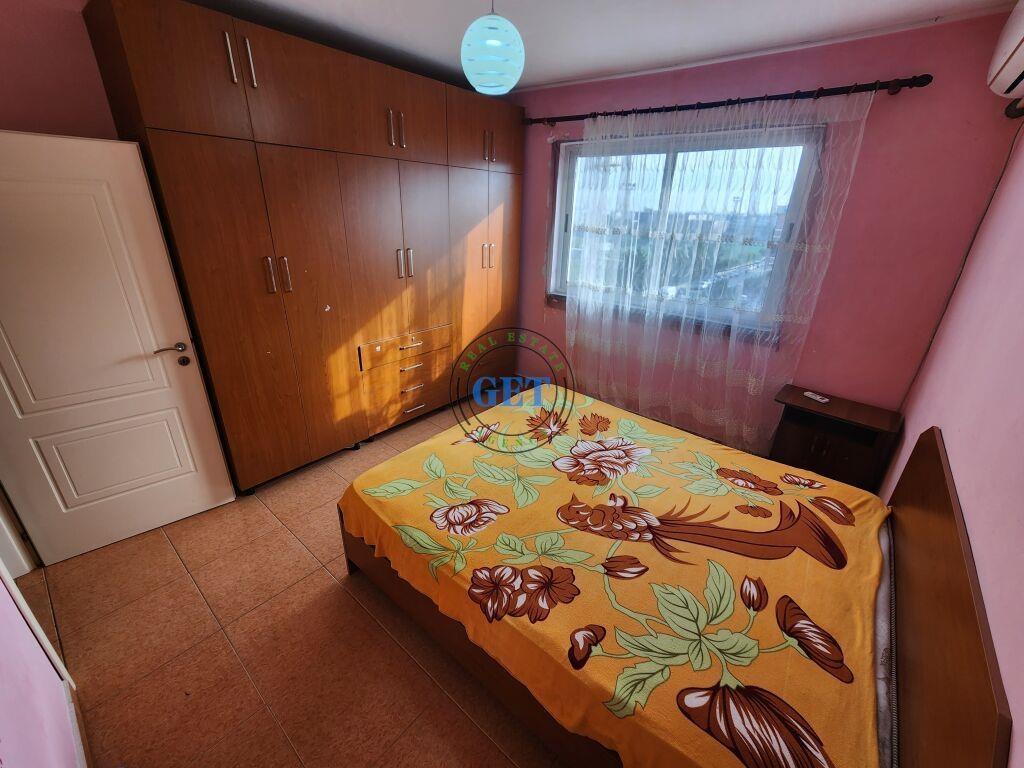 SHITET, APARTAMENT 1+1, ME KUZHINE TE VECUAR PRANE POLICISE,