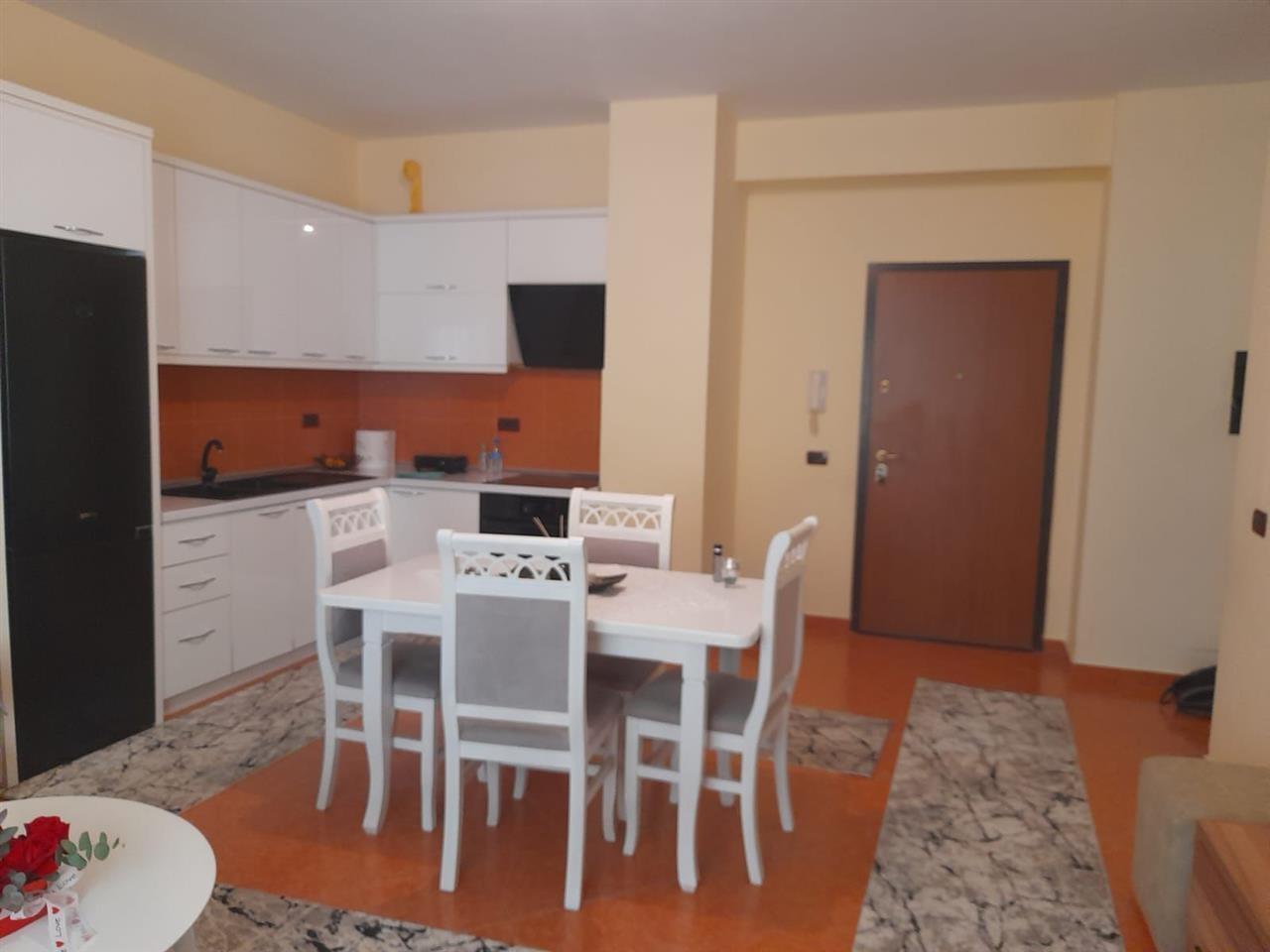Jepet me qera ditore apartament 2+1 pallat i ri 45€