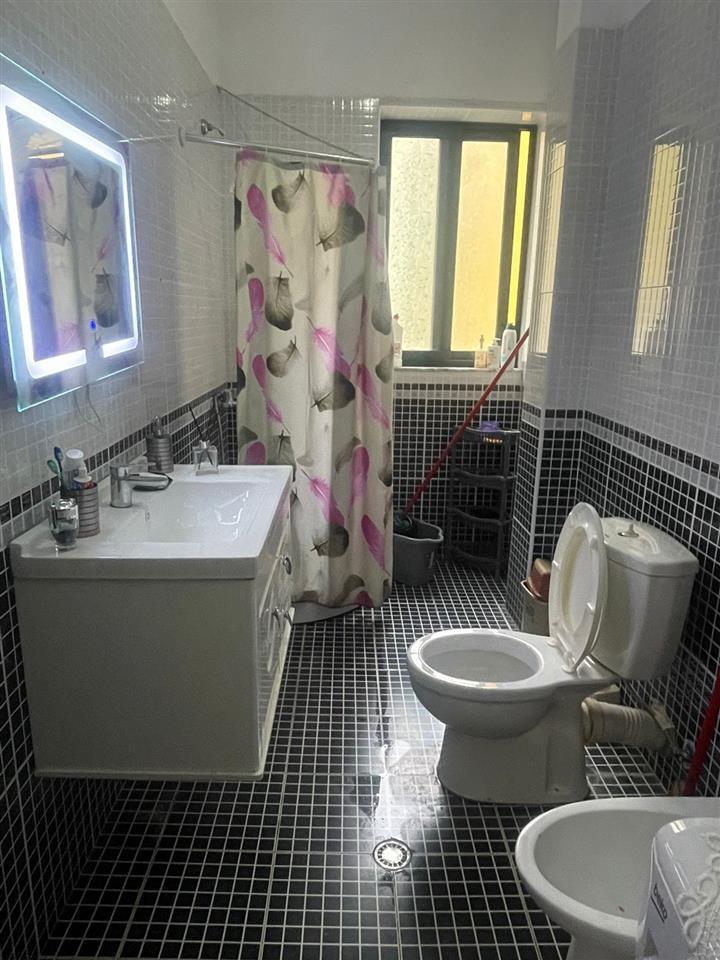 Jepet me qera ditore apartament 2+1 pallat i ri 45€