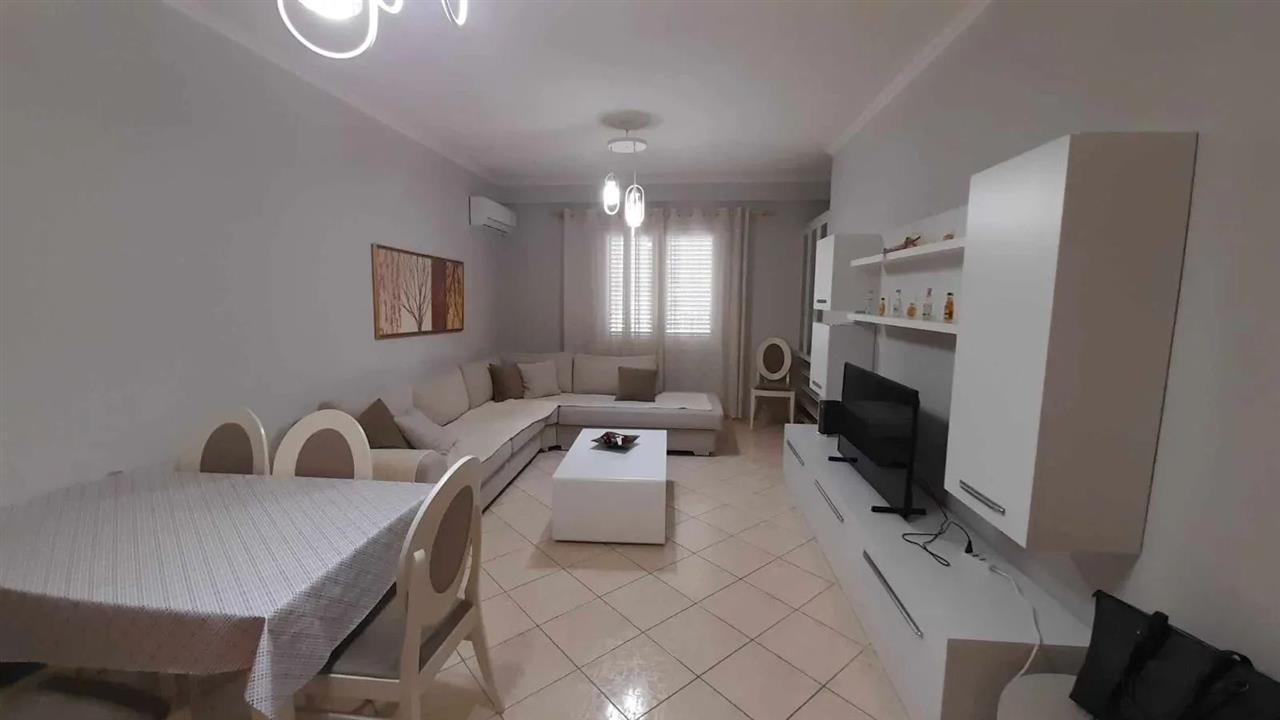 Apartament 2+1 me qira, Durres