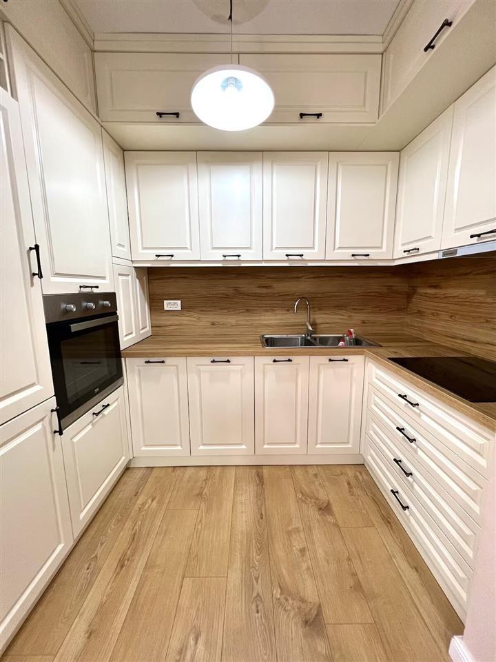 JEPET ME QERA APARTAMENT 2+1 NE BLLOK